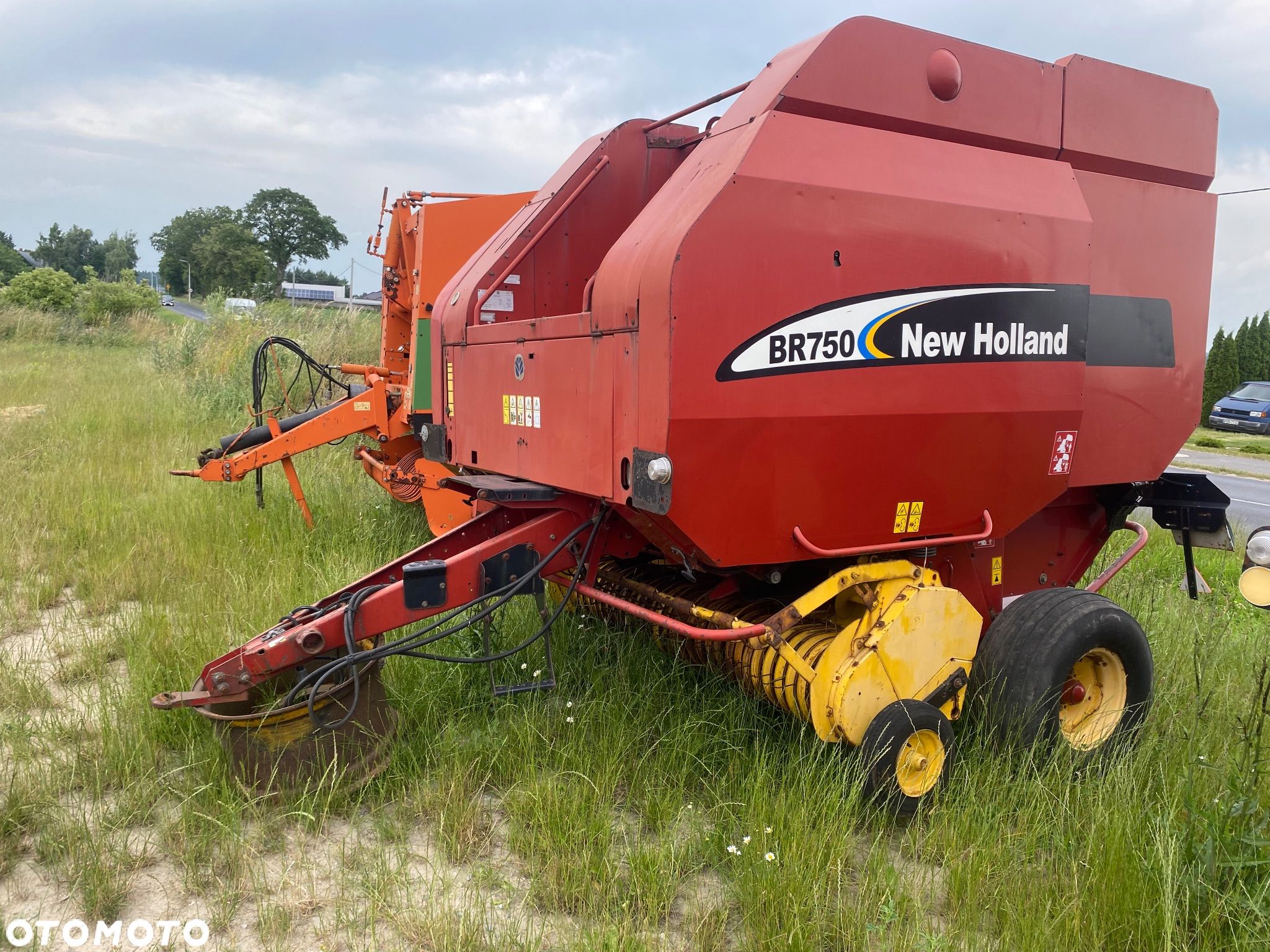 New Holland BR750 - 1