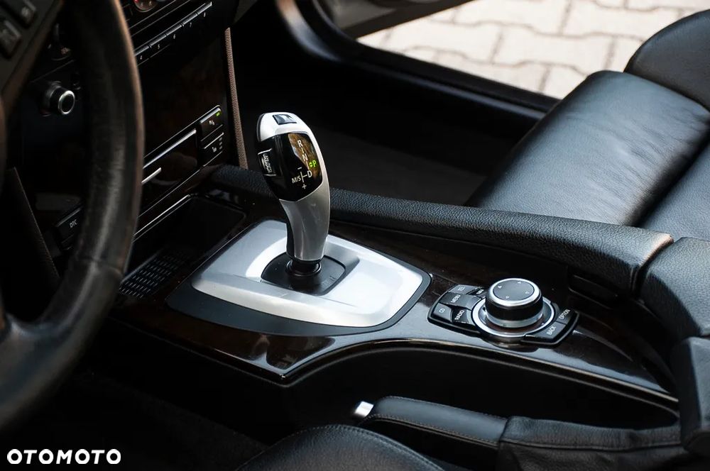 BMW Seria 5 525i xDrive Edition Exclusive - 35