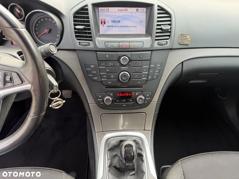 Opel Insignia - 17