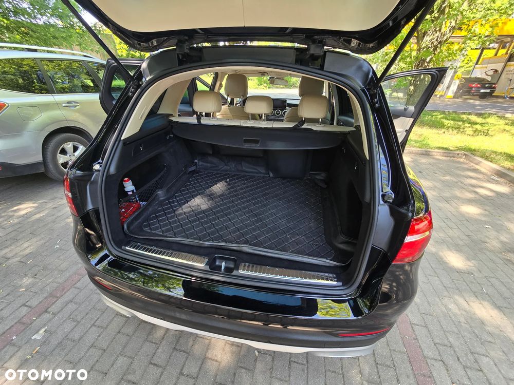 Mercedes-Benz GLC - 22