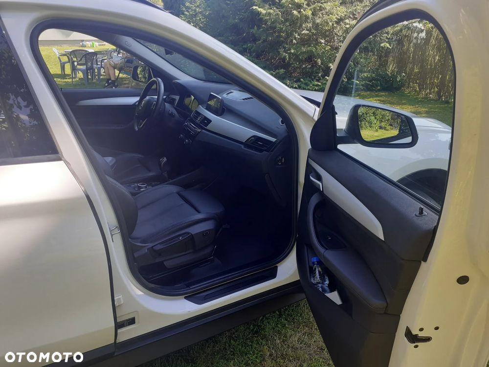 BMW X1 sDrive16d - 6