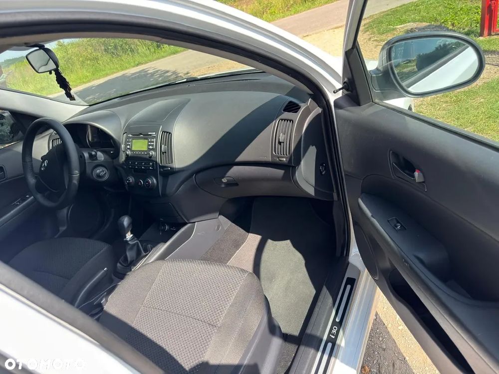 Hyundai i30 - 16