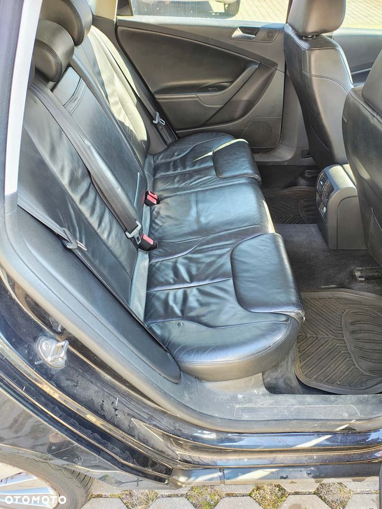 Volkswagen Passat 2.0 TDI Highline - 8
