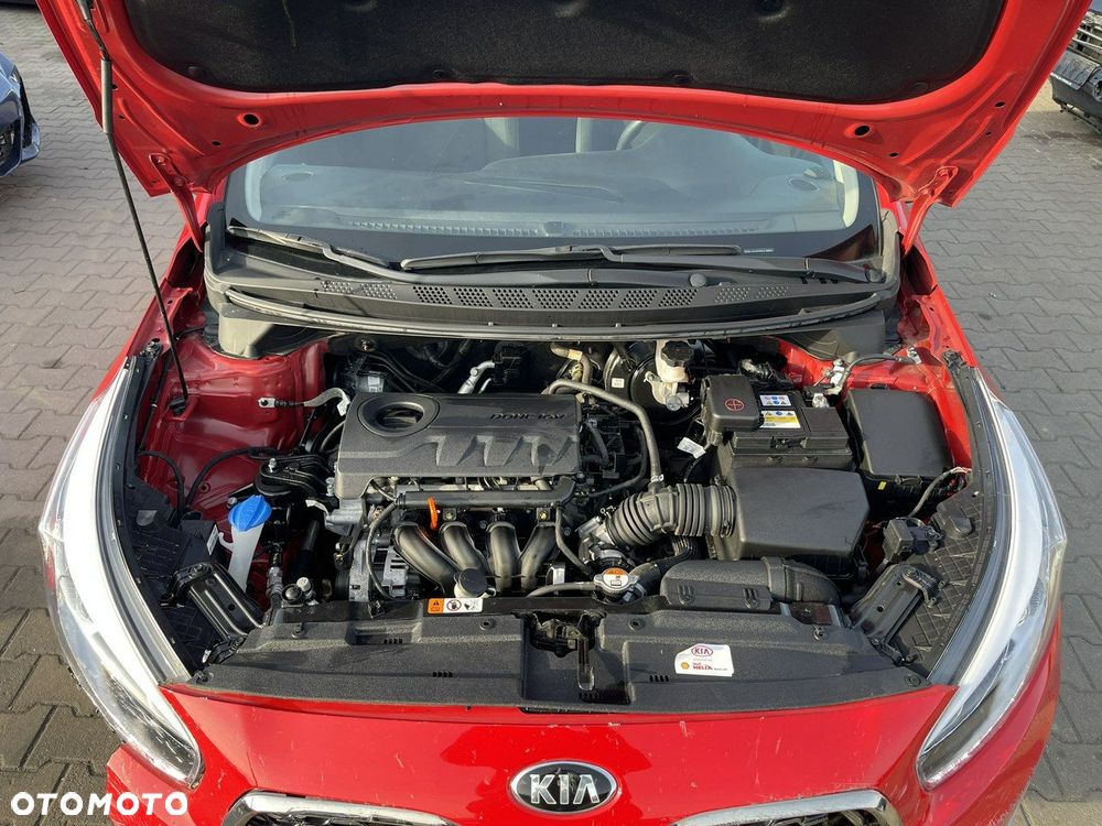 Kia Ceed - 11