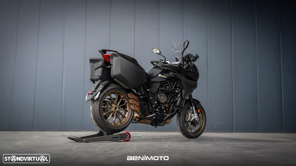 MV Agusta Turismo Veloce Lusso SCS - 3