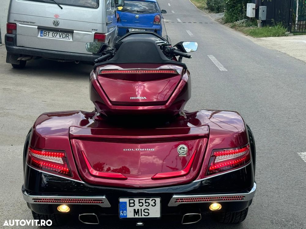 Honda GL 1800 Gold Wing - 3