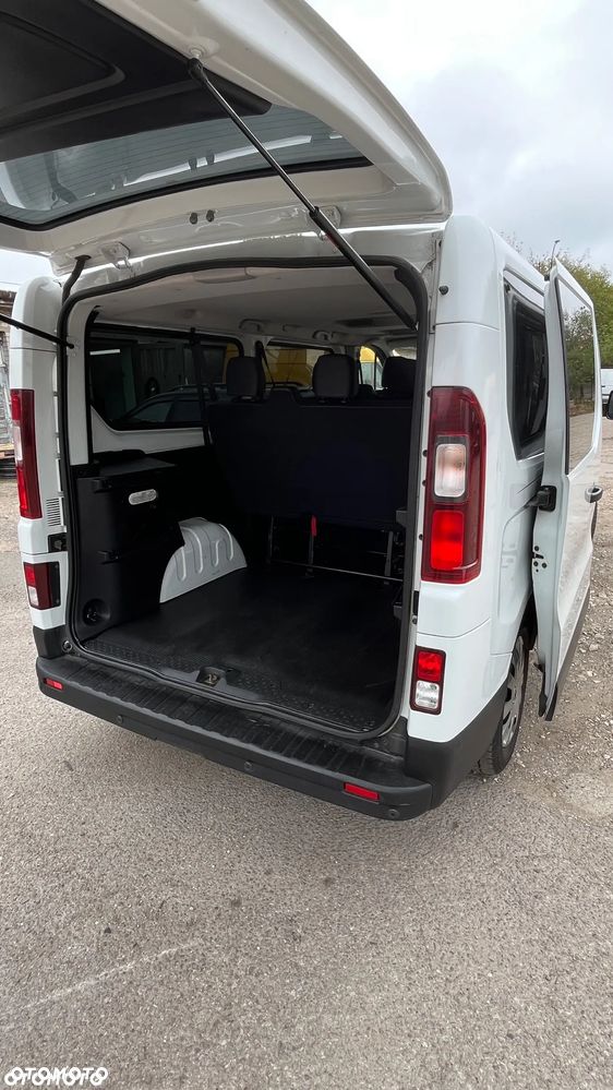 Nissan NV300 - 9