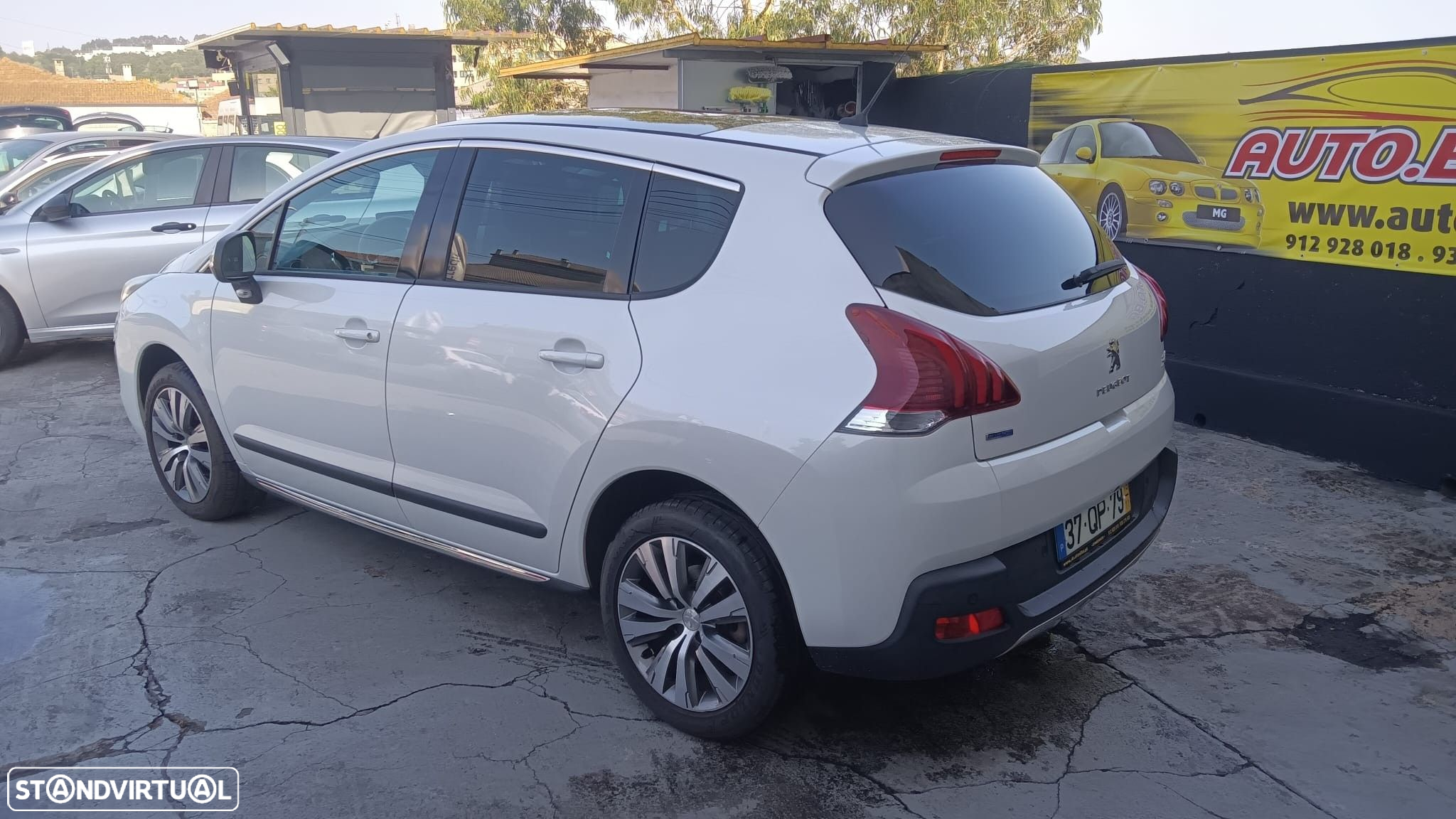 Peugeot 3008 1.6 HDi Allure - 17