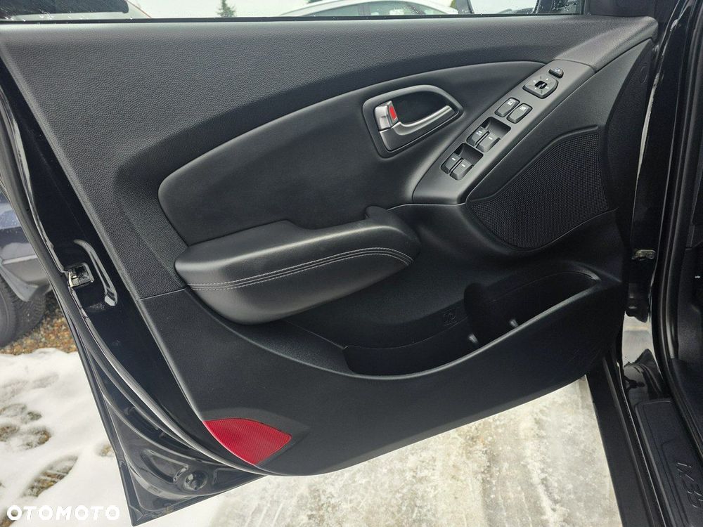 Hyundai ix35 2.0 CRDi 4WD Automatik Finale Gold - 23