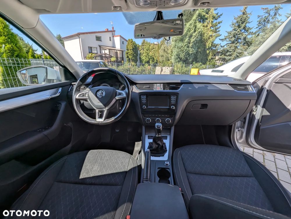 Skoda Octavia 2.0 TDI Edition - 8
