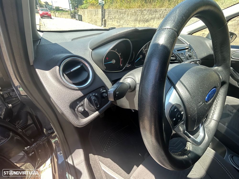 Ford Fiesta 1.0 Ti-VCT Titanium - 11