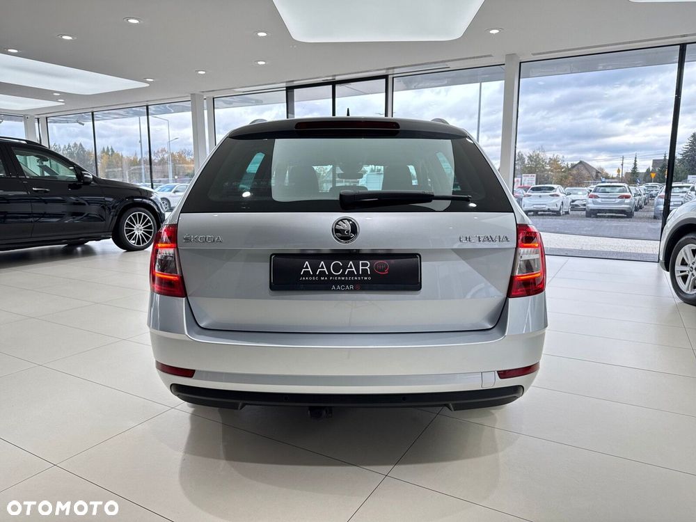 Skoda Octavia 2.0 TDI Style DSG - 4