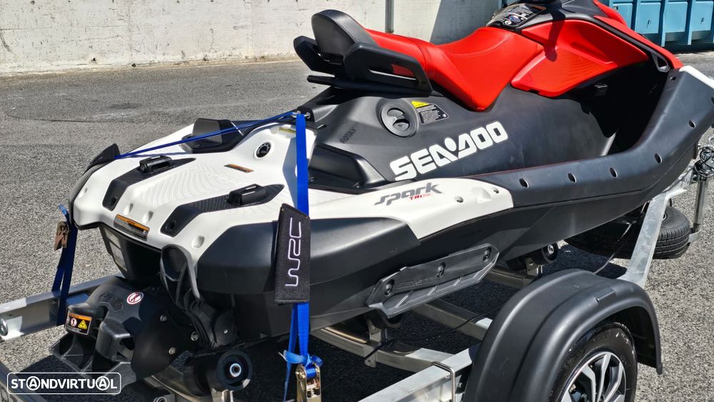 Sea-Doo Spark Trixx 2UP - 1