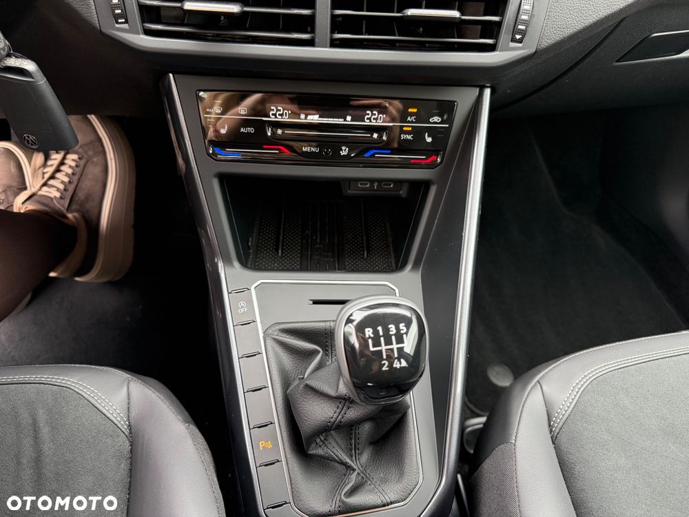 Volkswagen Polo - 16