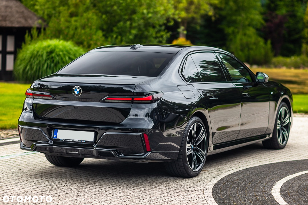BMW Seria 7 - 15