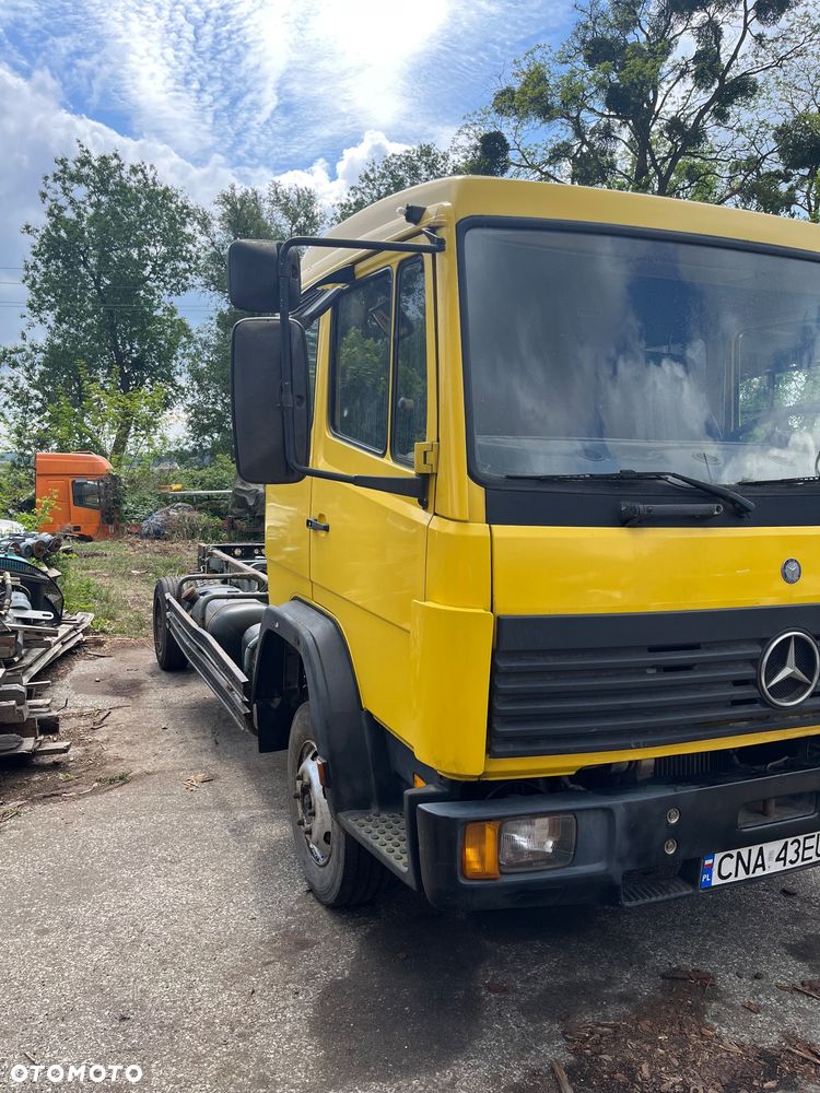 Mercedes-Benz 809 K - 3