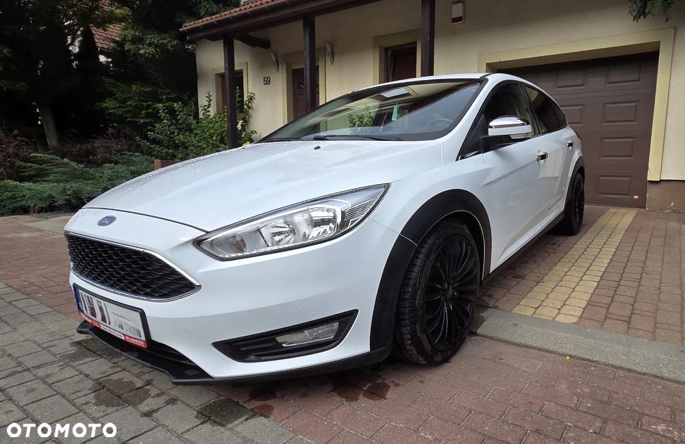 Ford Focus 1.0 EcoBoost Trend Sport ASS - 1