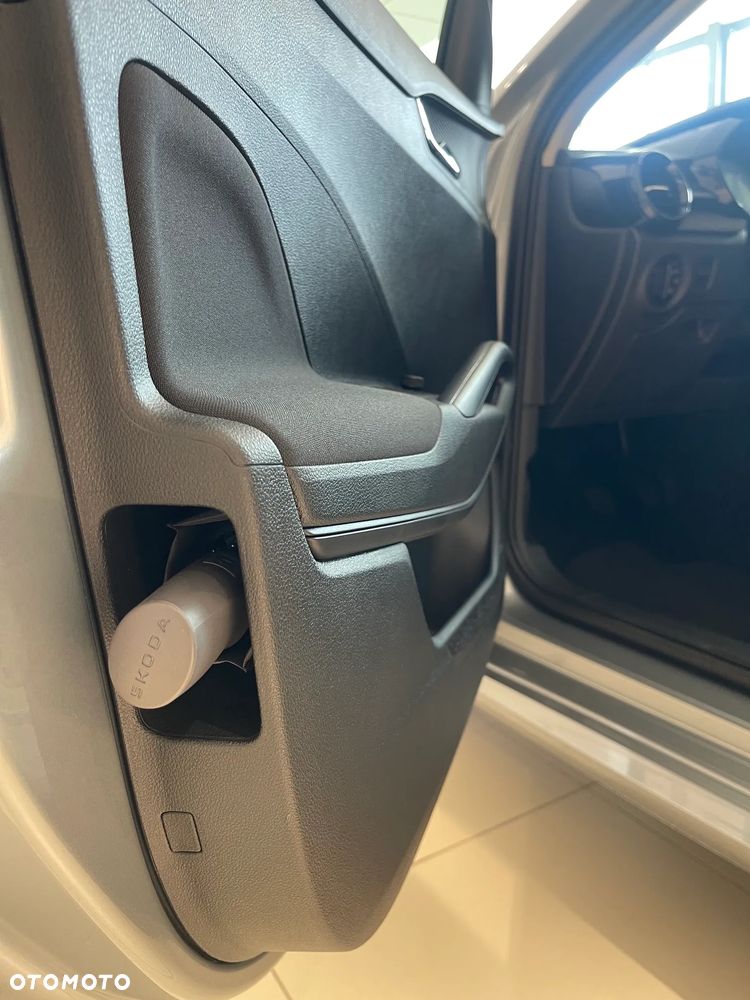 Skoda Fabia 1.0 TSI Drive - 6