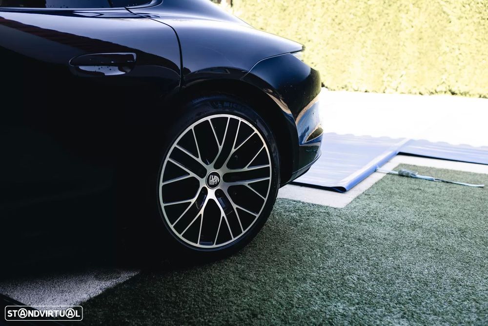 Porsche Taycan Standard - 39