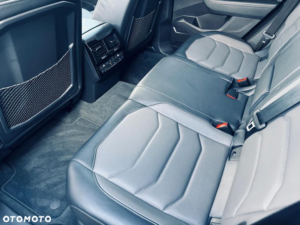 Volkswagen Touareg 3.0 V6 TFSI 4Motion R-Line - 17