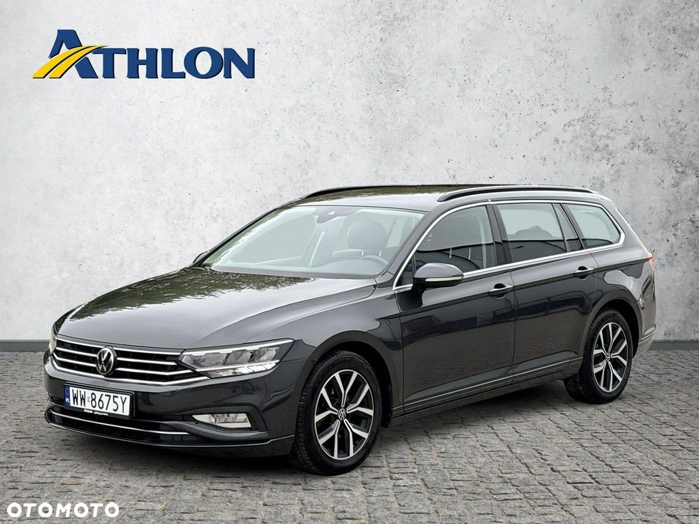 Volkswagen Passat - 1