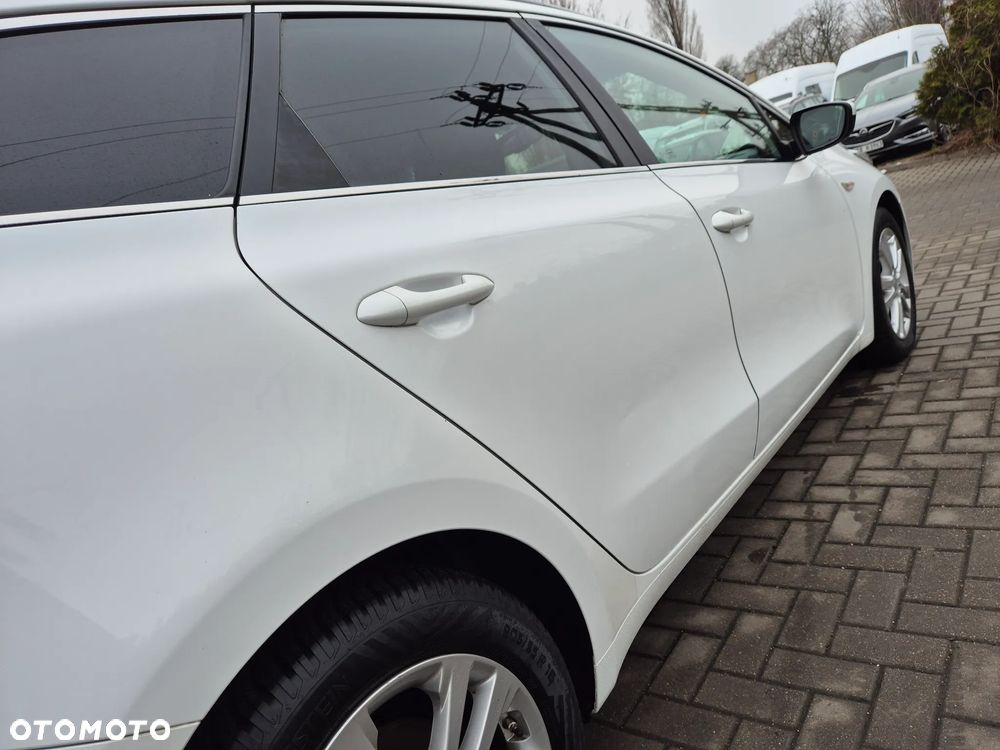 Kia Ceed 1.6 CRDi 128 Platinum Edition - 23