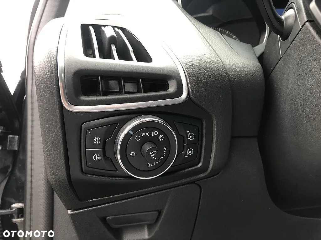Ford Focus 1.6 Trend - 20