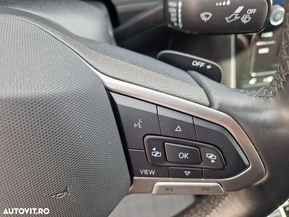 Volkswagen Passat 2.0 TDI DSG Comfortline - 13