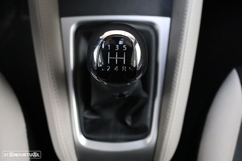 Nissan Micra 1.0 IG-T N-Design Black - 12