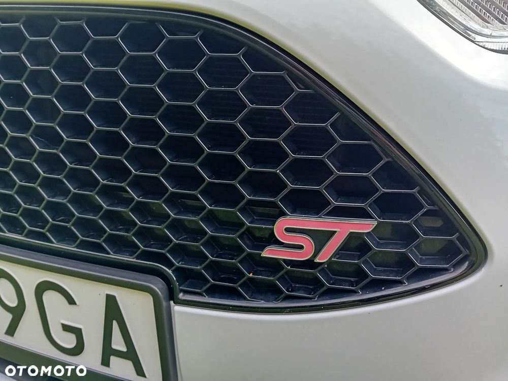 Ford Fiesta 1.6 EcoBoost mit Leder-Sport-Paket ST - 21