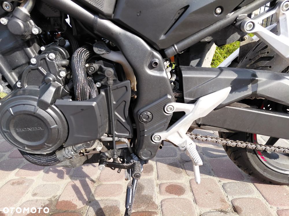 Honda CB - 24