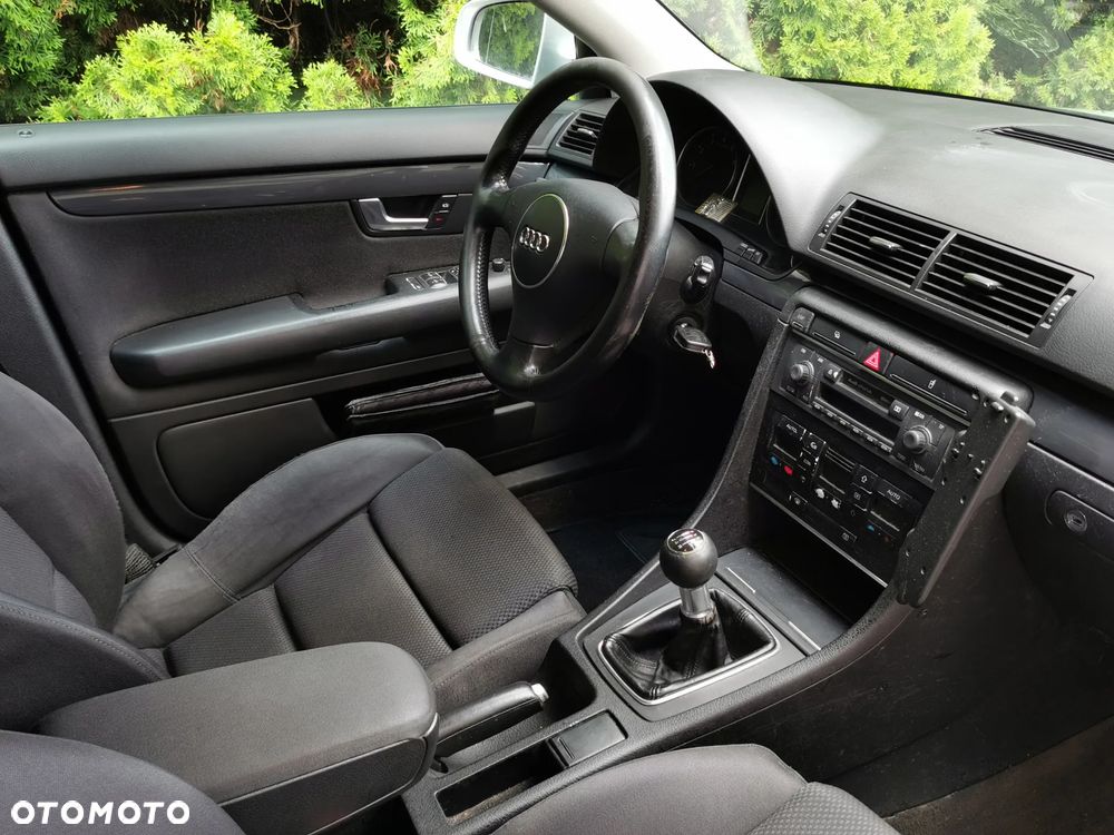Audi A4 Avant 1.8T - 7