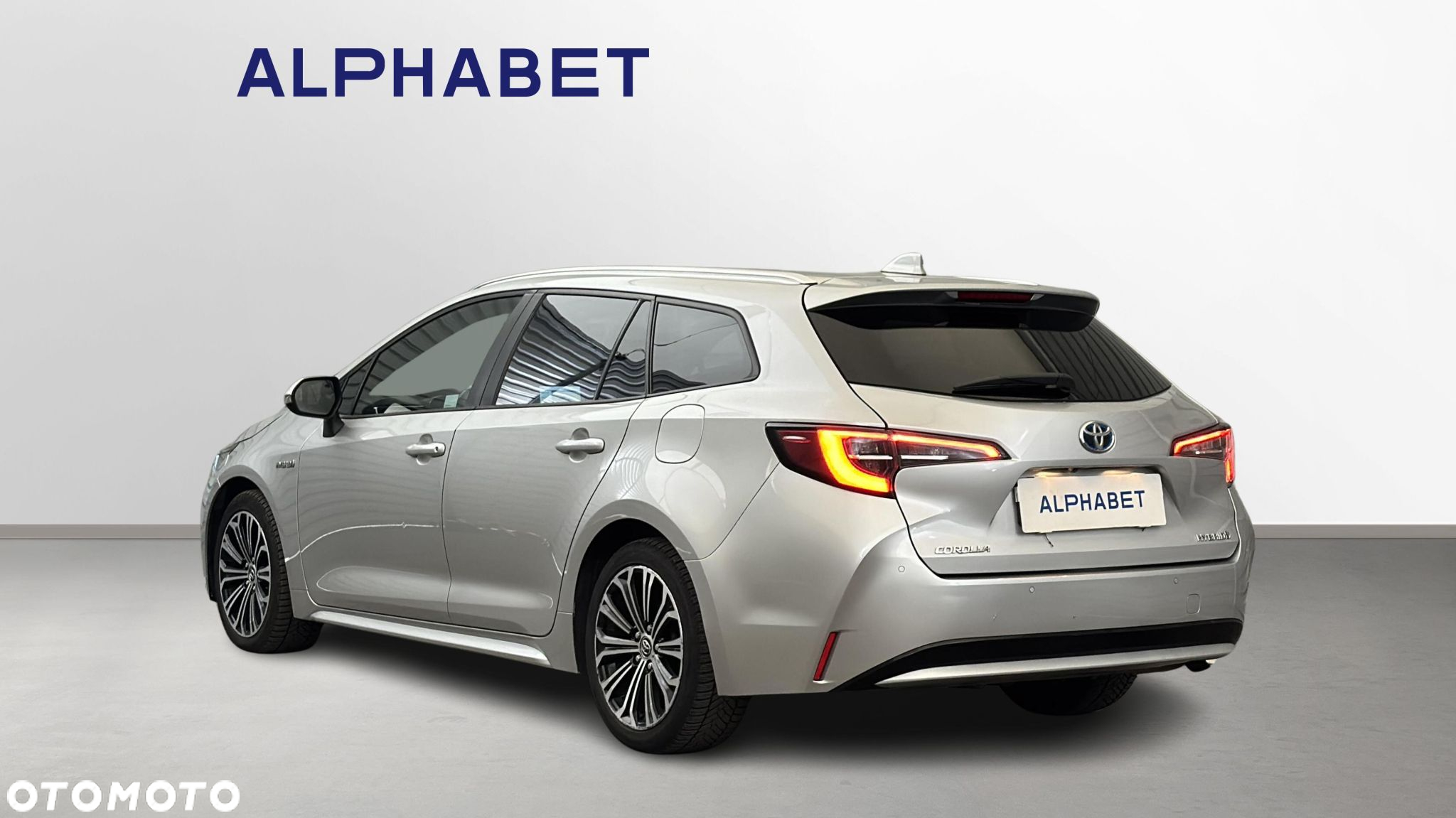 Toyota Corolla 1.8 Hybrid Comfort - 4