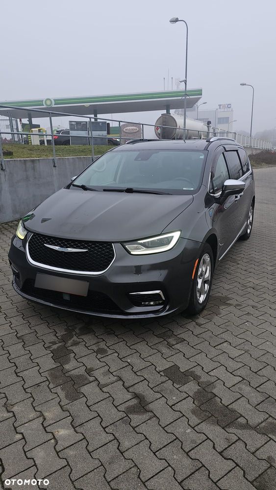 Chrysler Pacifica - 9