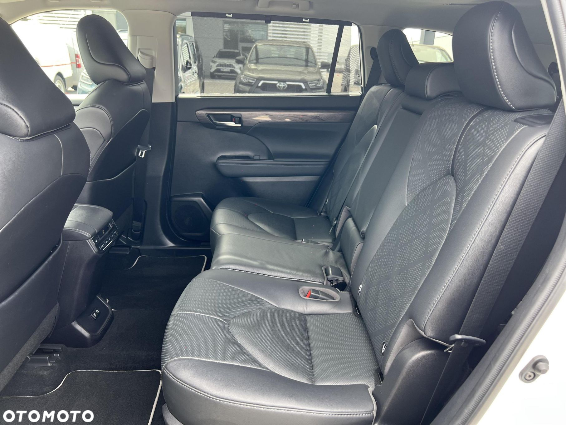 Toyota Highlander - 14