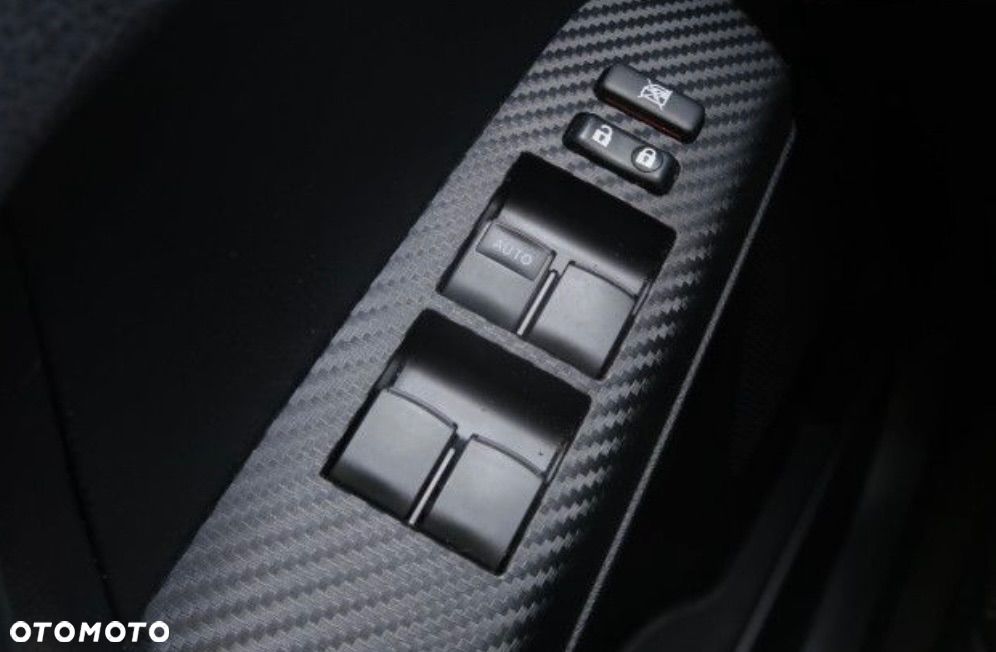 Toyota RAV4 2.0 D-4D Prestige - 26