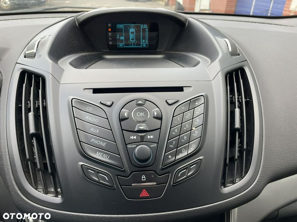 Ford Kuga 1.5 EcoBoost 2x4 ST-Line - 25