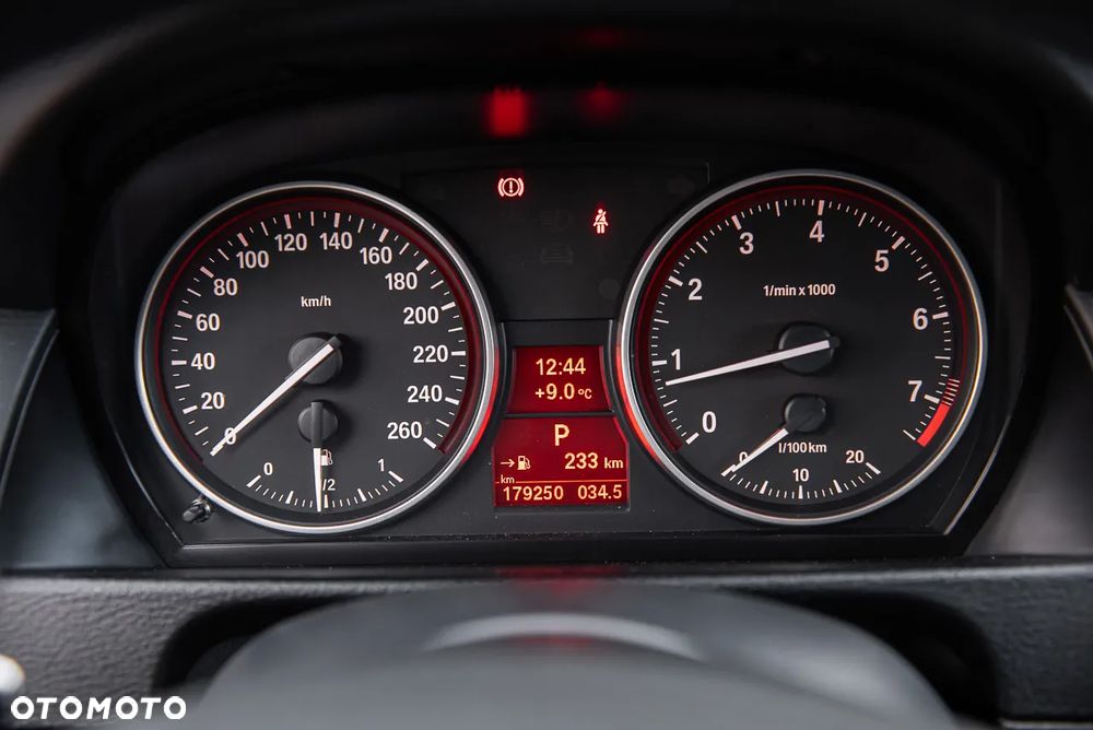 BMW X1 xDrive28i - 23