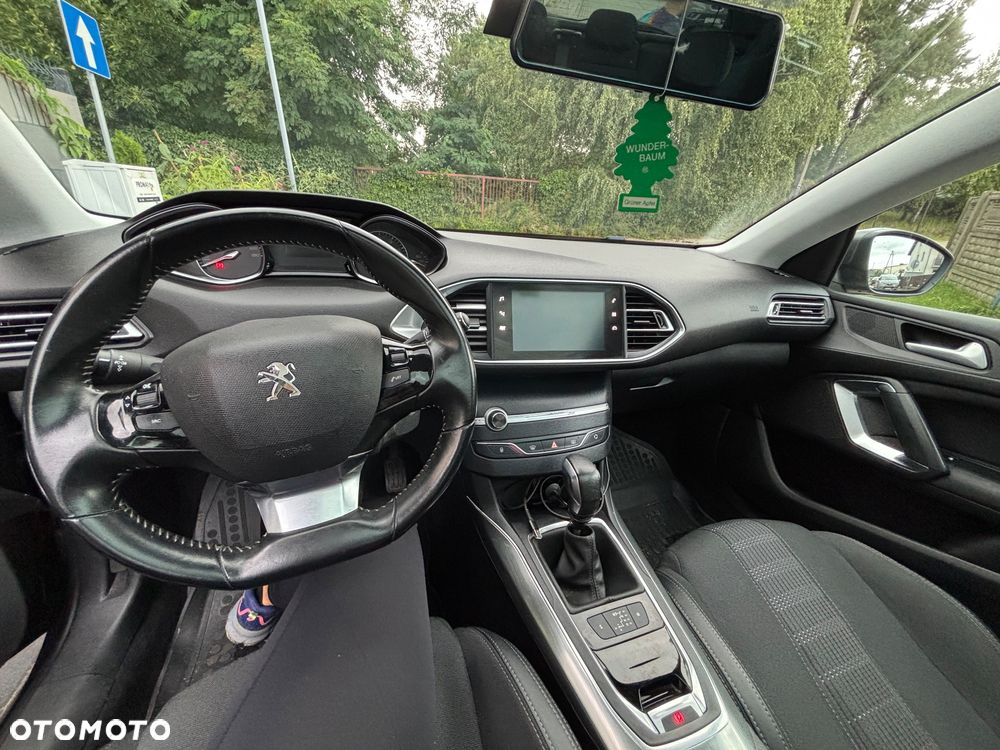 Peugeot 308 1.2 PureTech Active S&S EAT6 - 7