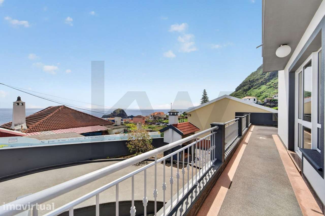 Moradia T3 + Sótão à Venda no Porto Moniz – Madeira - Grande imagem: 5/48
