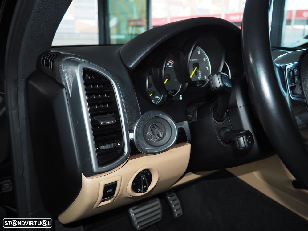 Porsche Cayenne S E-Hybrid Platinum Edition - 14