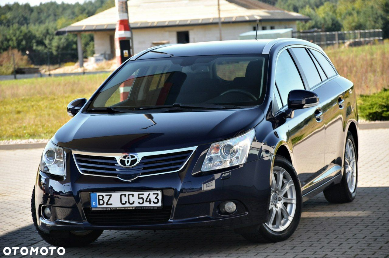 Toyota Avensis - 5