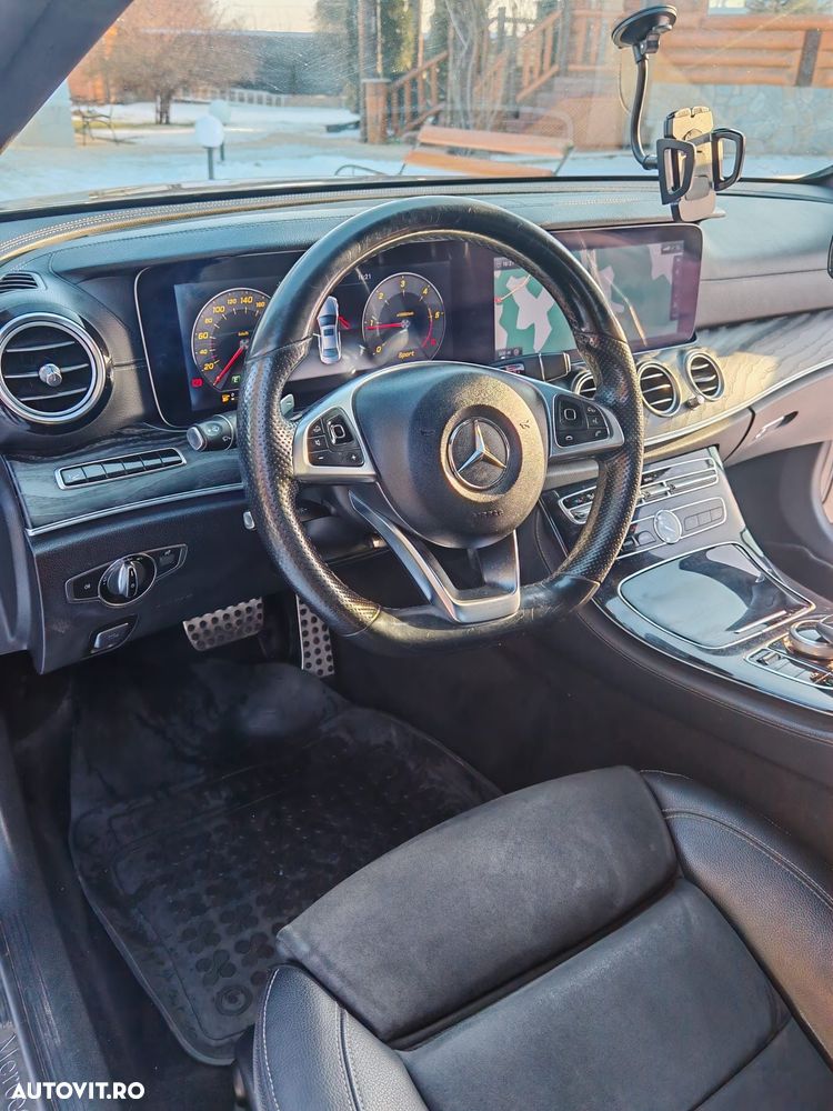 Mercedes-Benz E 220 d 4MATIC 9G-TRONIC - 13