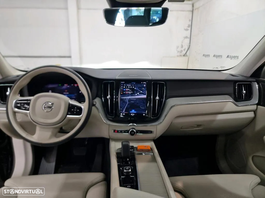 Volvo XC 60 2.0 T6 PHEV Ultimate Dark AWD - 12