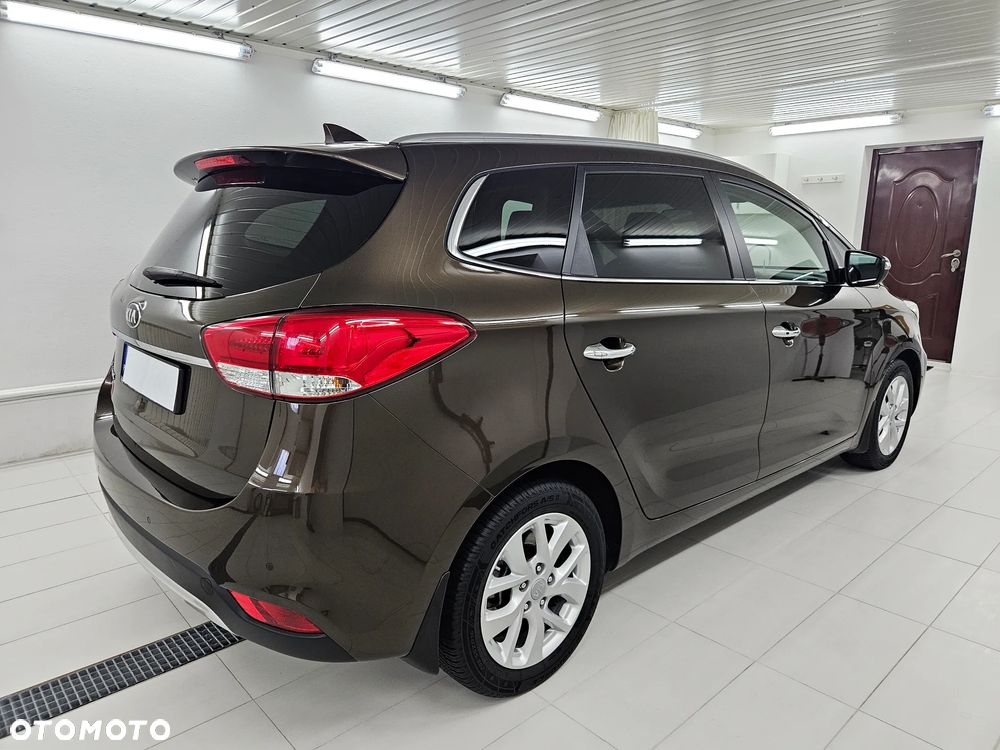 Kia Carens 1.6 GDI Business Line EU6 - 15