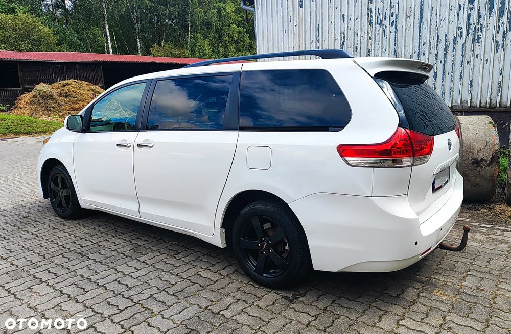 Toyota Sienna 3.5 V6 LE AWD - 16