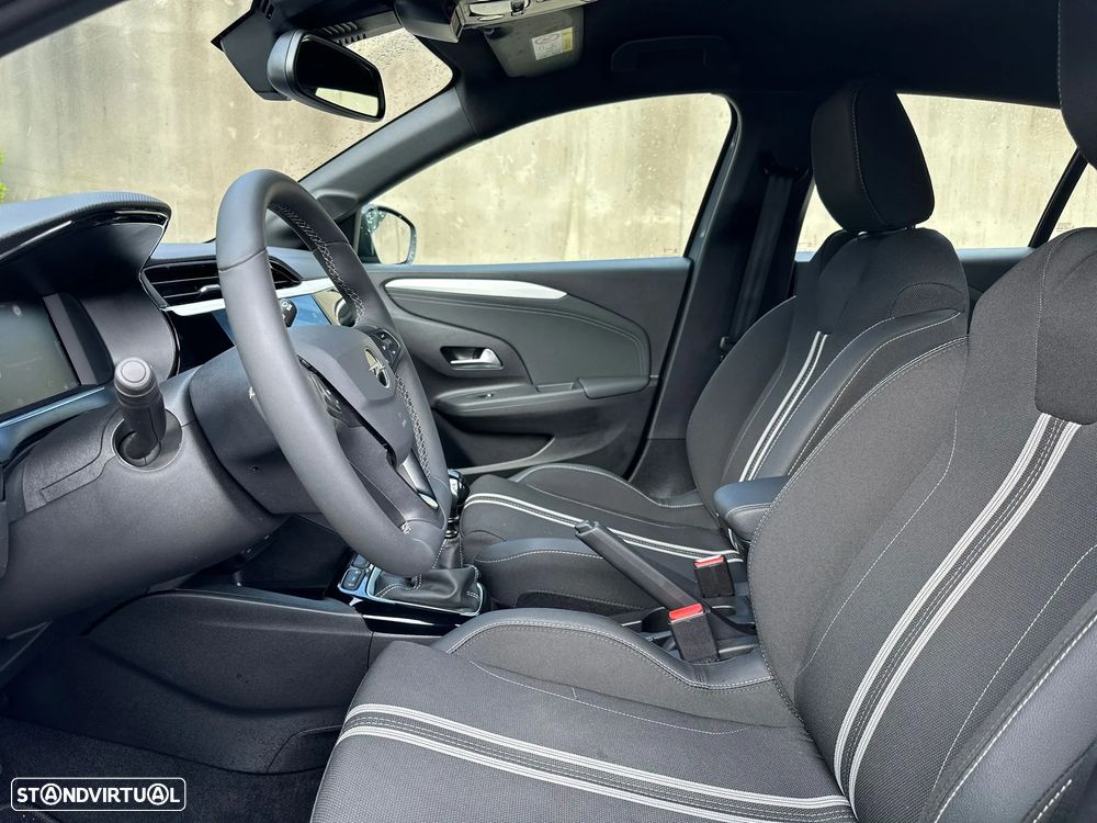 Opel Corsa 1.2 T GS - 12