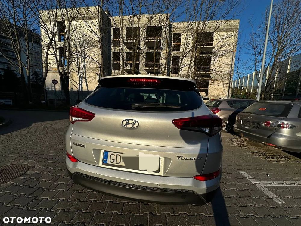 Hyundai Tucson 1.7 CRDI BlueDrive Comfort 2WD - 2