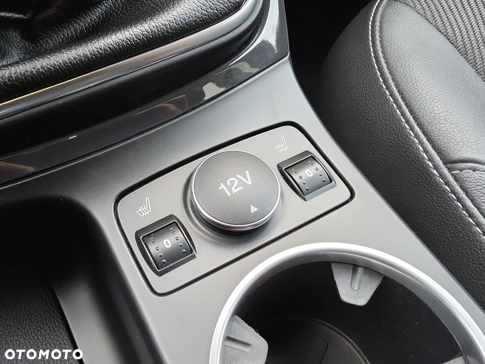 Ford Kuga - 33