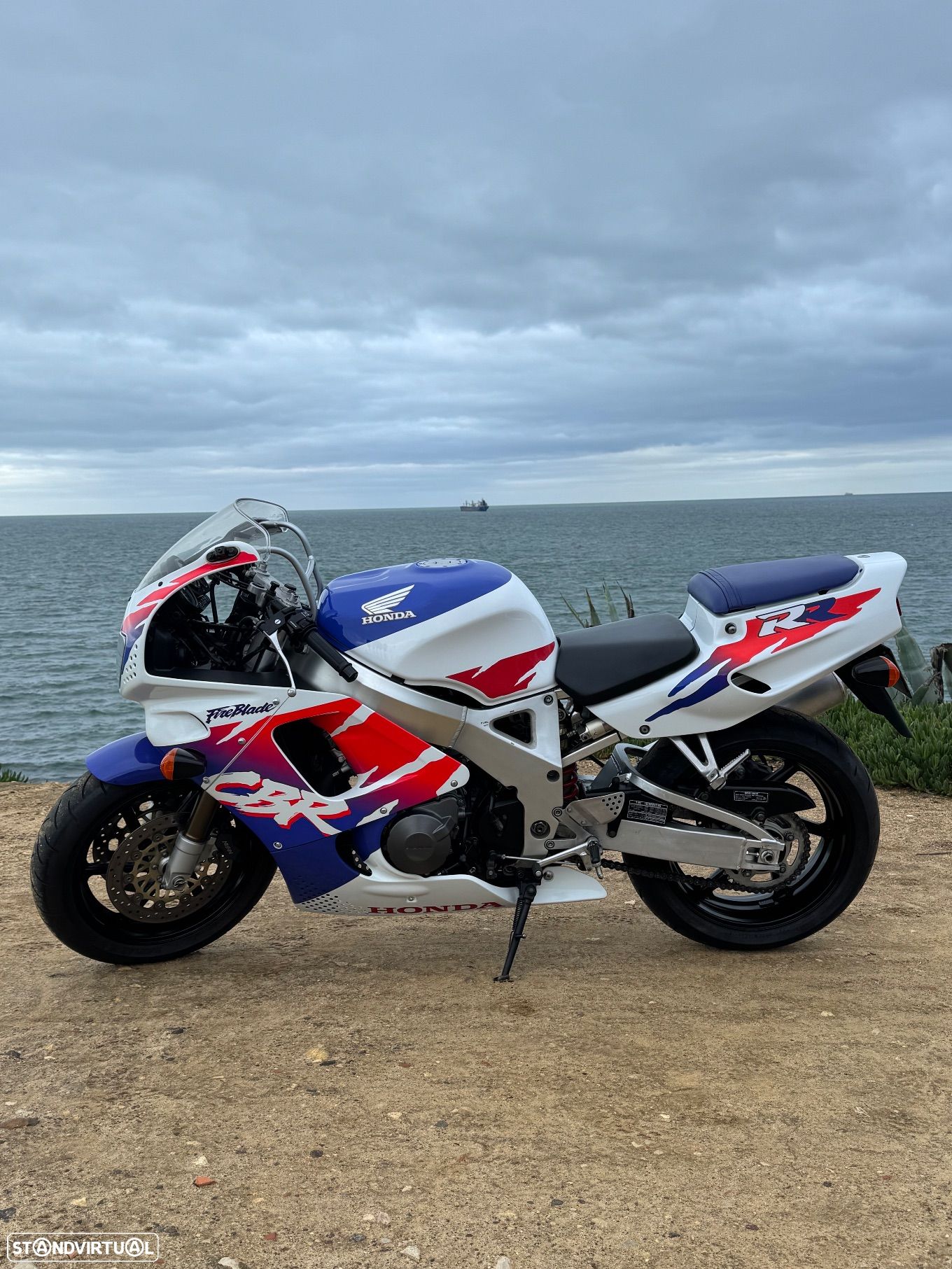 Honda CBR 900 Fireblade - 1